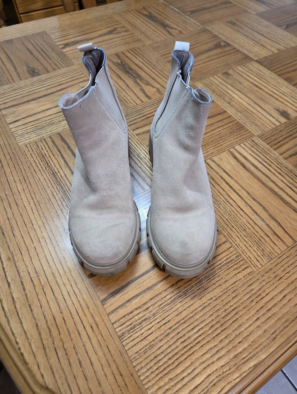 Womens Size 10 Steve Madden Howler Chelsea Ankle Boot